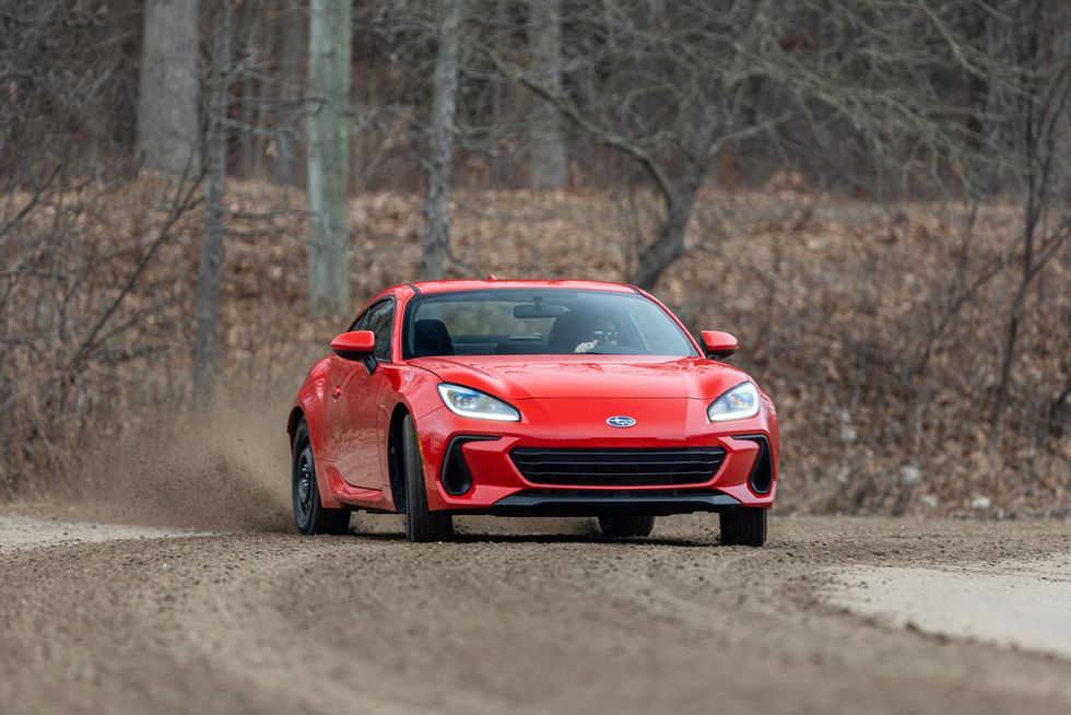 Upptäck spänningen med fartfyllda Subaru BRZ Limited!