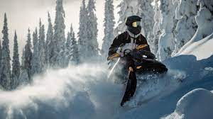 Ski-Doo Summit – Ett äventyr på snöklädda bergstoppar!