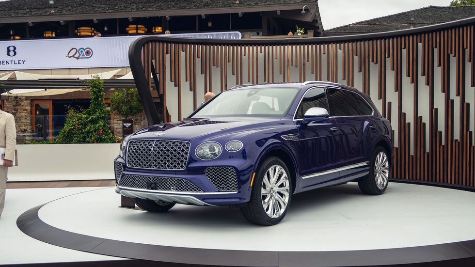 Bentley Bentayga EWB Mulliner 2024 – Elegans, Prestanda och Lyx i Högsta Perfektion!